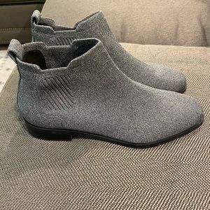 Vivaia water repellant ankle boots Ryan